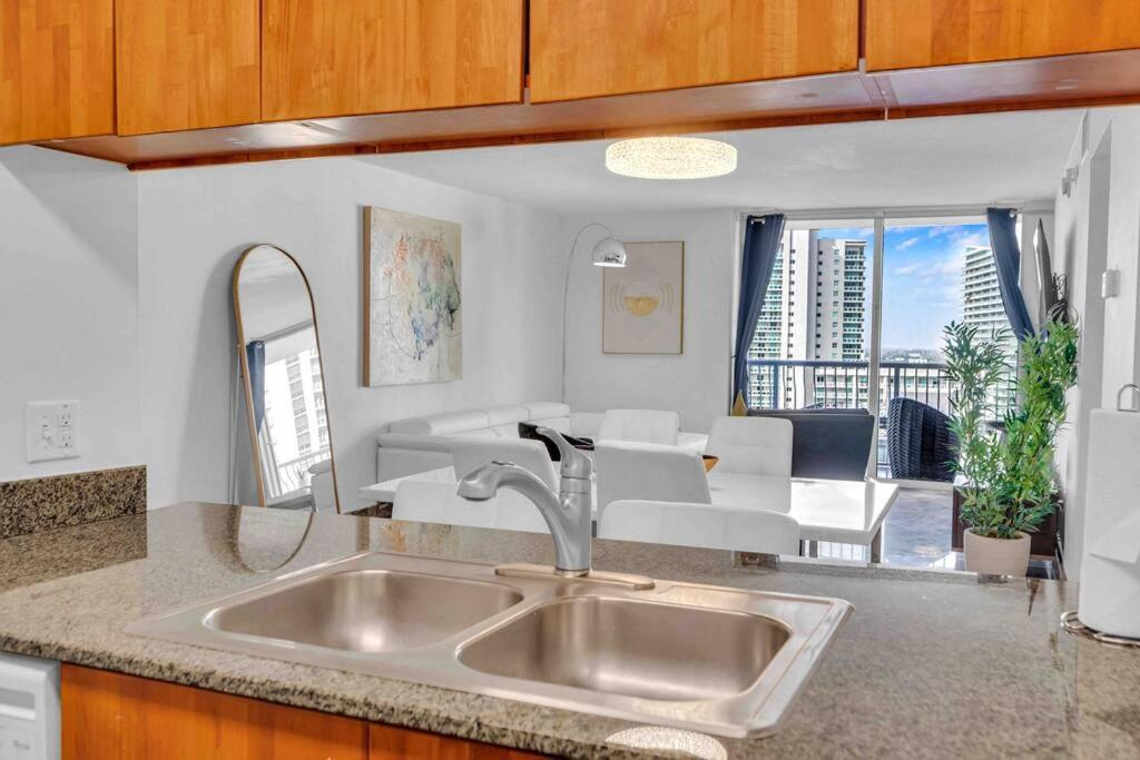 Iconic High Floor 3 Bedrooms In The Heart Of Miami Buitenkant foto